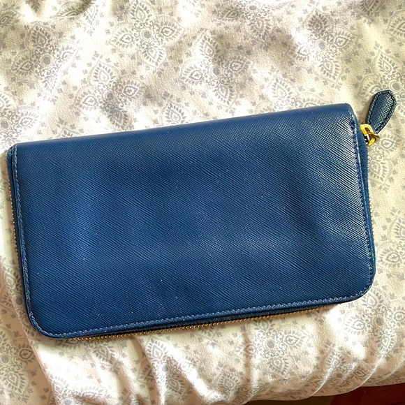 Prada Authentic Wallet - Picture 2 of 14